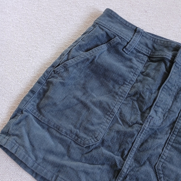 aeo ♡ high rise mini corduroy skirt 4721 american eagle - Picture 2 of 10